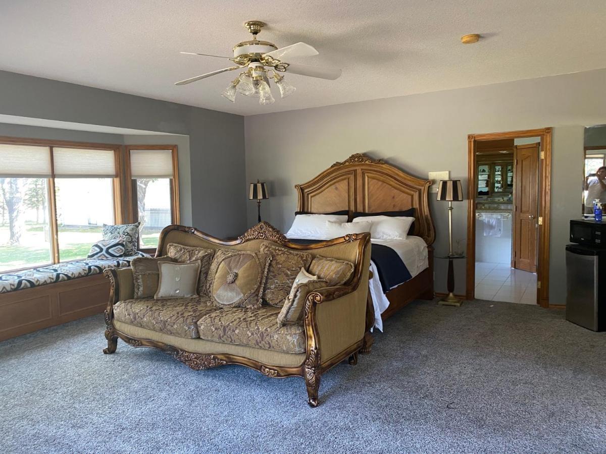 Rolling Hills Country Resort Bed And Breakfast Three Hills Exterior foto