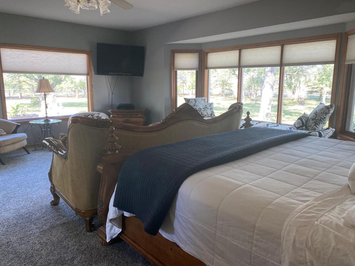 Rolling Hills Country Resort Bed And Breakfast Three Hills Exterior foto