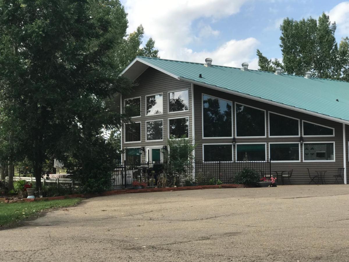 Rolling Hills Country Resort Bed And Breakfast Three Hills Exterior foto